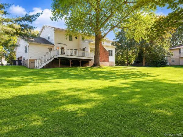 26 Beaumont DR, New City, NY 10956