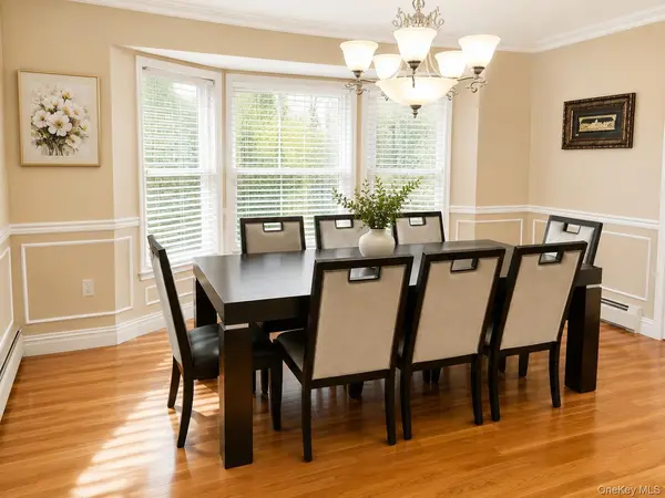 26 Beaumont DR, New City, NY 10956