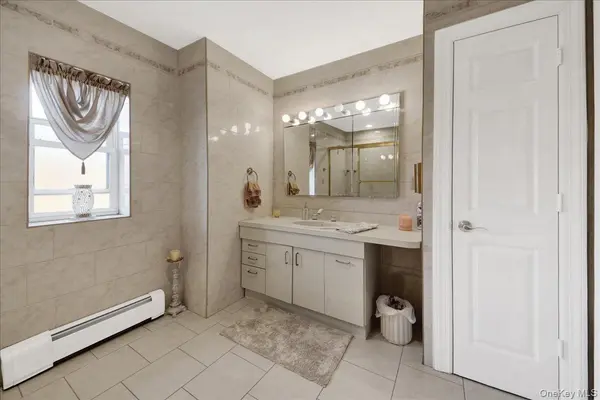 1015 Dean AVE, Bronx, NY 10465