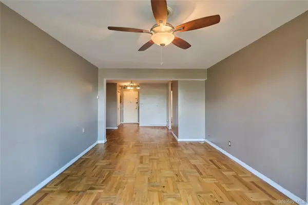 355 Bronx River Rd Bronx River Road #3G, Yonkers, NY 10704