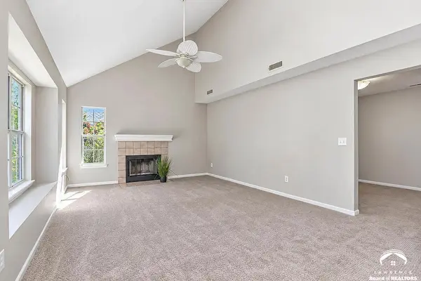 2809 Bluestem DR, Lawrence, KS 66047