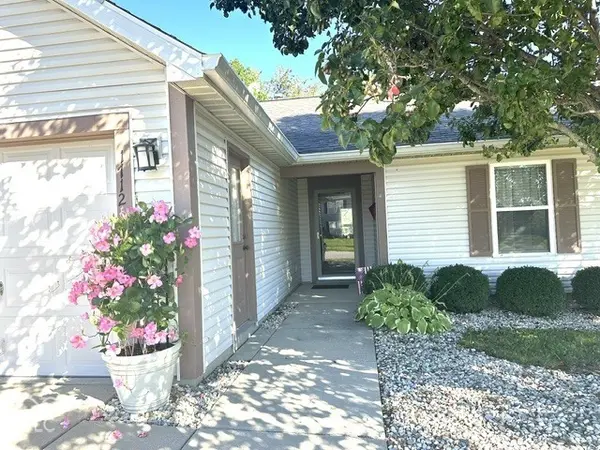 1712 Austin DR, Lebanon, IN 46052