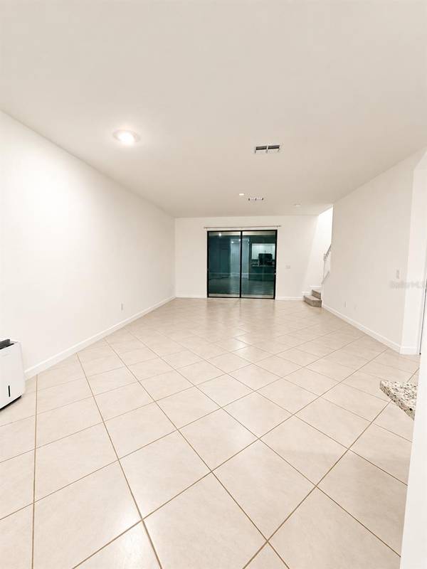15263 SUNNY DAY DR, Bradenton, FL 34211