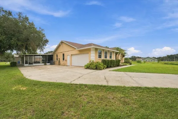 4437 FLINTLOCK LOOP, Lakeland, FL 33810