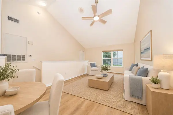 6593 QUEENS BOROUGH AVE #205, Orlando, FL 32835