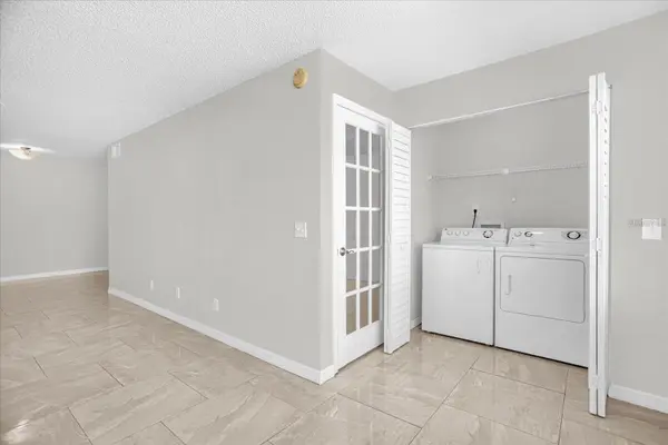 5132 CONROY RD #928, Orlando, FL 32811