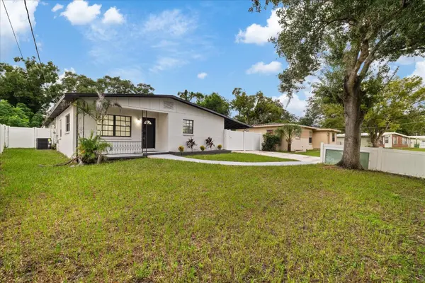 9410 N VALLE DR, Tampa, FL 33612