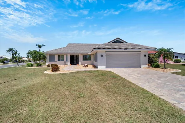 1839 WOLF LAUREL DR, Sun City Center, FL 33573