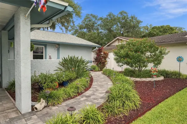 6841 CIRCLECREEK DR, Pinellas Park, FL 33781
