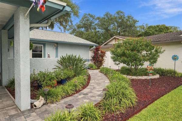 6841 CIRCLECREEK DR, Pinellas Park, FL 33781