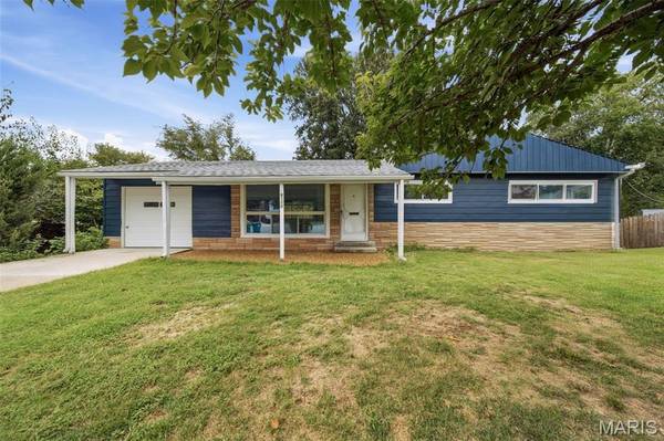 7109 Fernbrook DR, St Louis, MO 63123