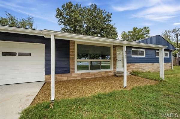 7109 Fernbrook DR, St Louis, MO 63123