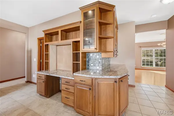 28 Wolverton CT, St Charles, MO 63301