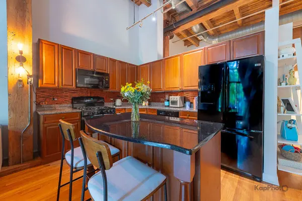 1330 W MONROE ST #108, Chicago, IL 60607