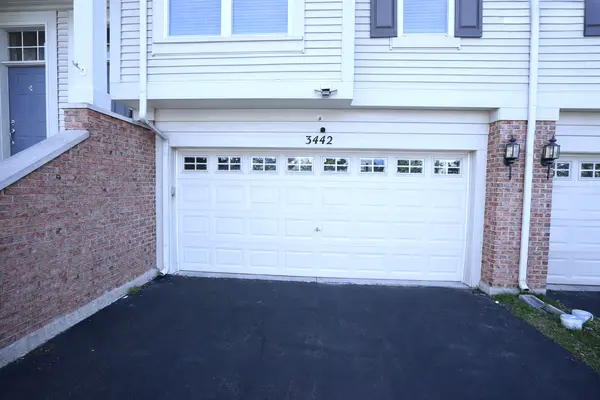 3442 Bradbury CIR, Aurora, IL 60504
