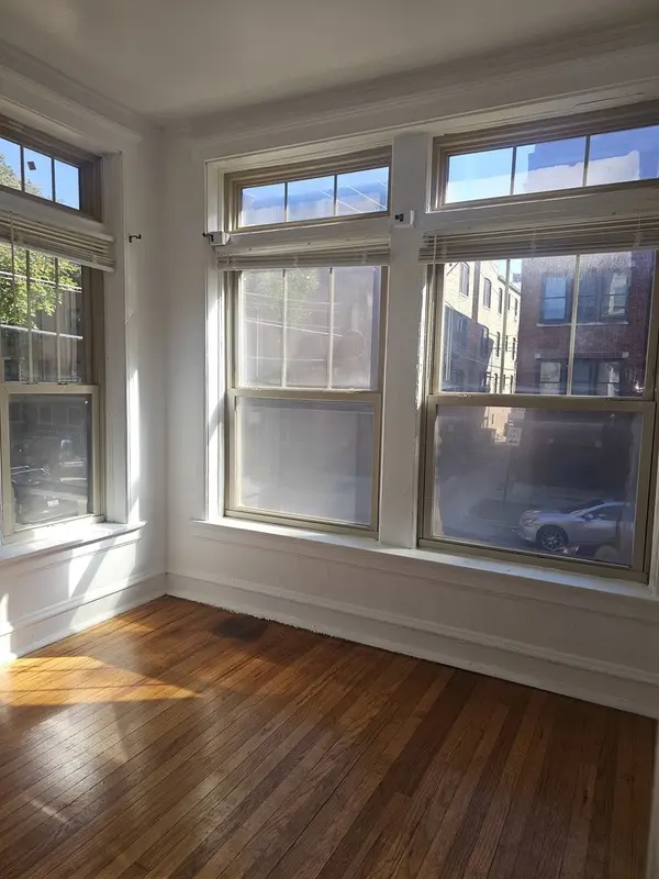 7014 S Crandon AVE #1, Chicago, IL 60649