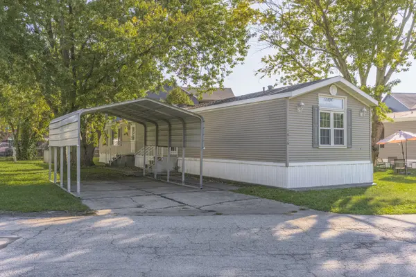 1816 A ST, Normal, IL 61761