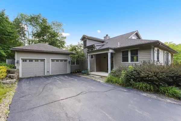 33 Sugarcreek TRL, Galena, IL 61036