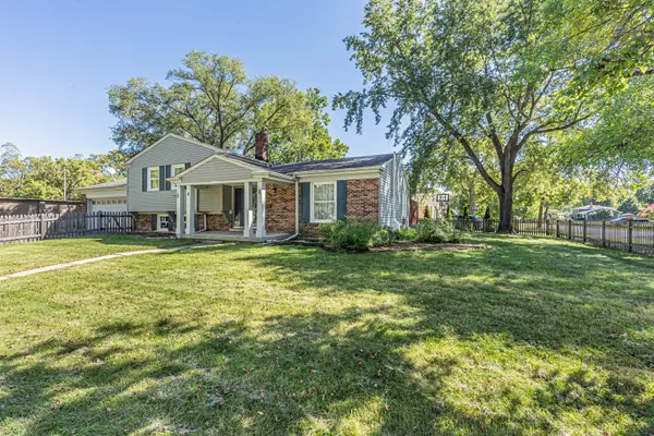 4 Tamarack AVE, Naperville, IL 60540