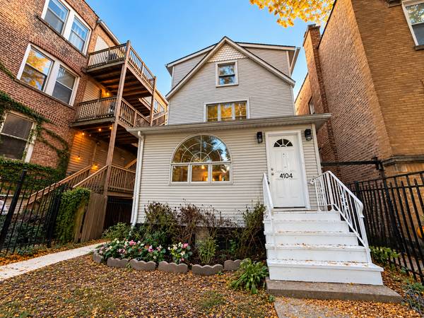 4104 N Richmond ST, Chicago, IL 60618