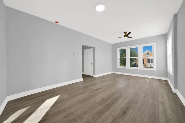 1401 W 72nd ST, Chicago, IL 60636