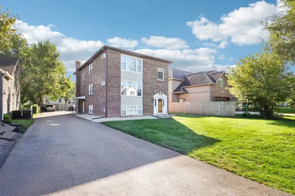 20779 Elizabeth AVE N #1, Lincolnshire, IL 60069