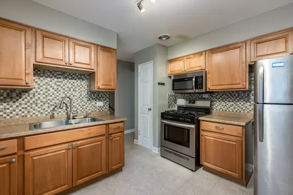 4720 Main ST #A, Skokie, IL 60076