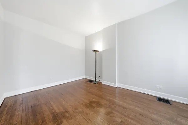 11223 S Forrestville AVE, Chicago, IL 60628