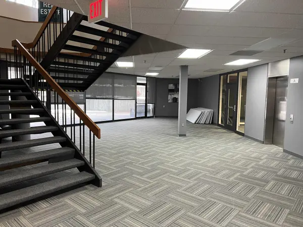 1 W Charles ST #6, Oelwein, IA 50662