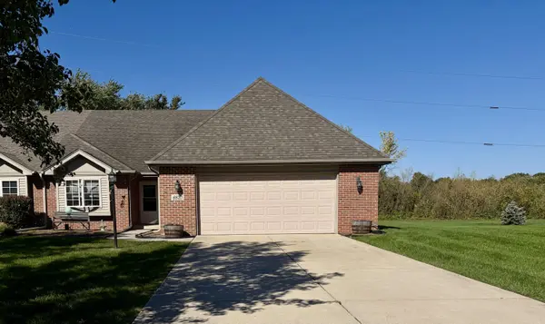 6870 Avocet CIR, Hobart, IN 46342