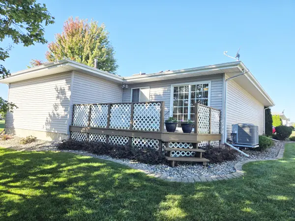 11538 Homestead Village CT, St. John, IN 46373