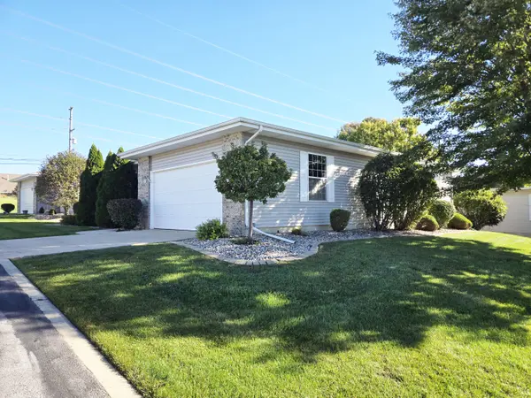 11538 Homestead Village CT, St. John, IN 46373