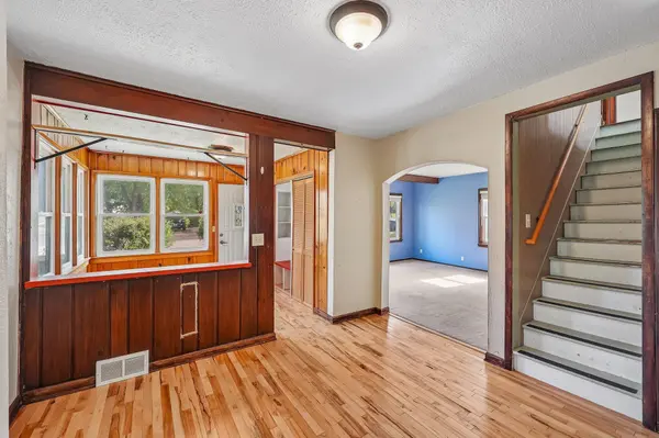 2229 Oak Hill PL, North Saint Paul, MN 55109