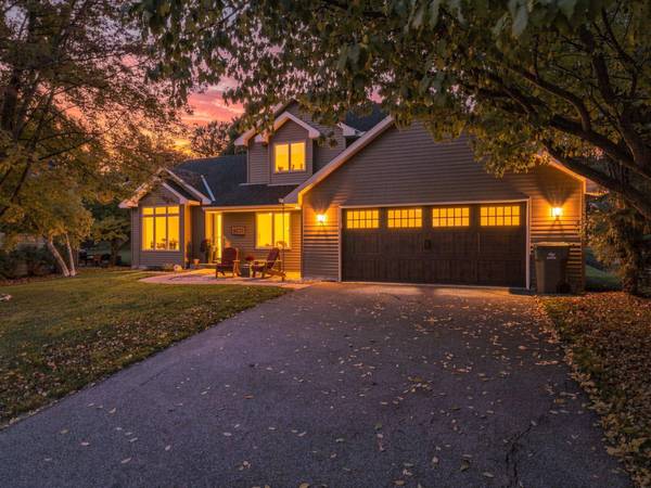 4235 Wedgewood LN N, Plymouth, MN 55442