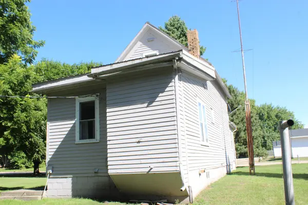 214 2nd ST NW, Pennock, MN 56279