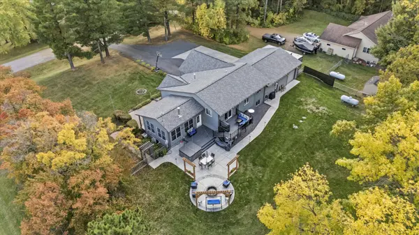 3981 324th AVE NE, Cambridge, MN 55008
