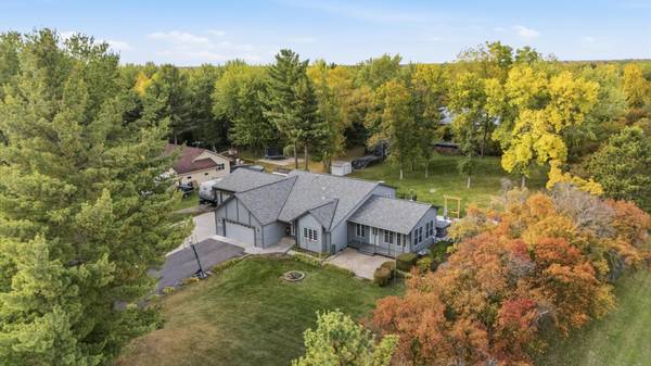 3981 324th AVE NE, Cambridge, MN 55008