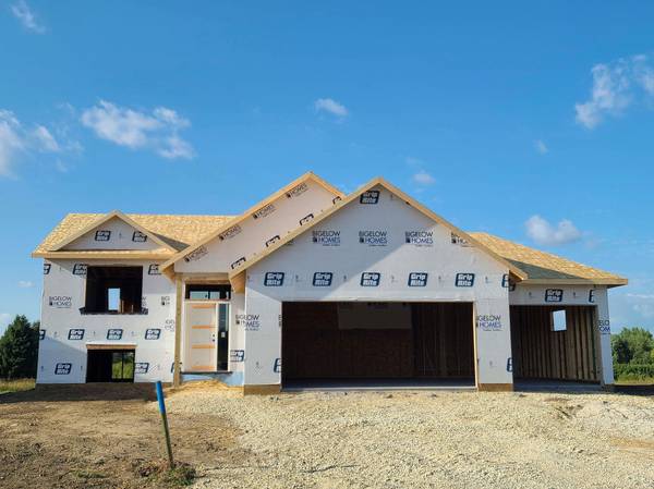 905 14th ST NW, Kasson, MN 55944