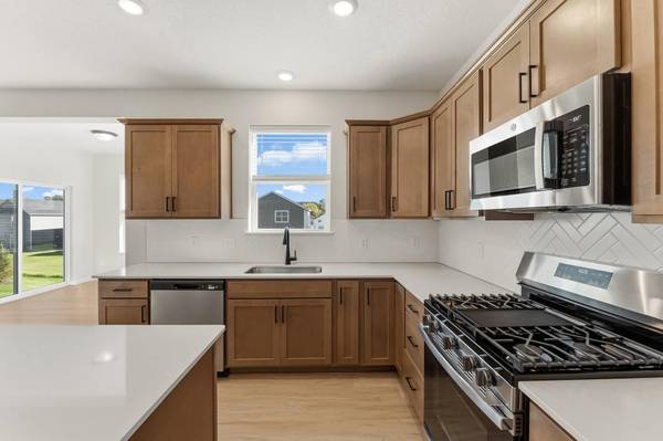 6396 Jarvis AVE, Cottage Grove, MN 55016