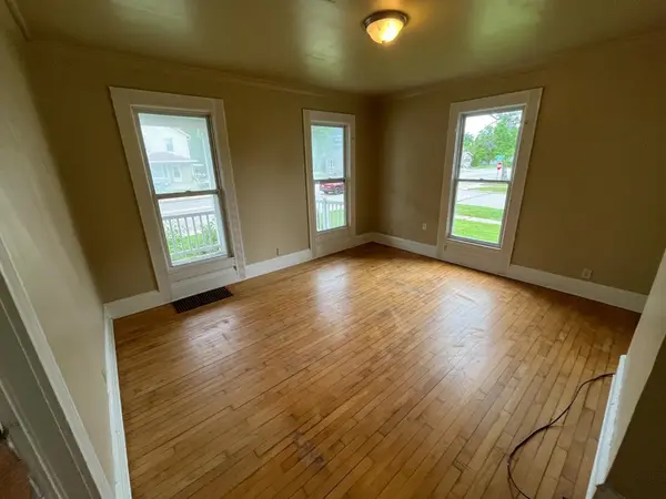 802 S MEMORIAL DR, Appleton, WI 54911