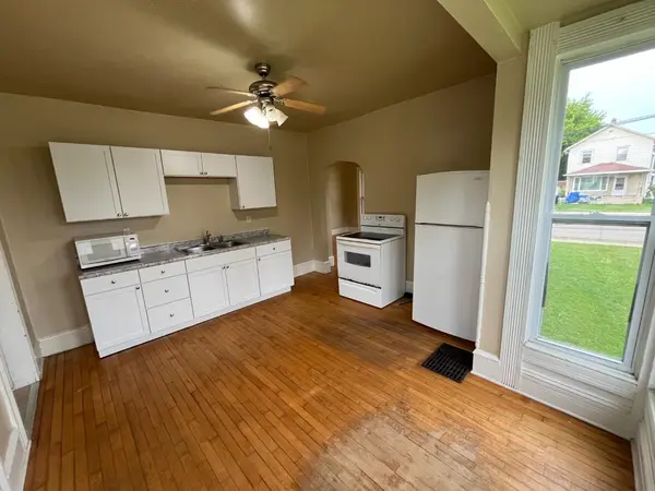 802 S MEMORIAL DR, Appleton, WI 54911