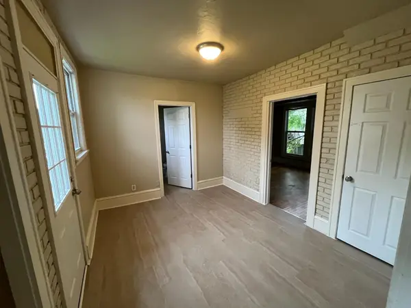 802 S MEMORIAL DR, Appleton, WI 54911