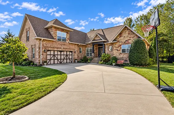 3176 Austin Brian Ct, Clarksville, TN 37043