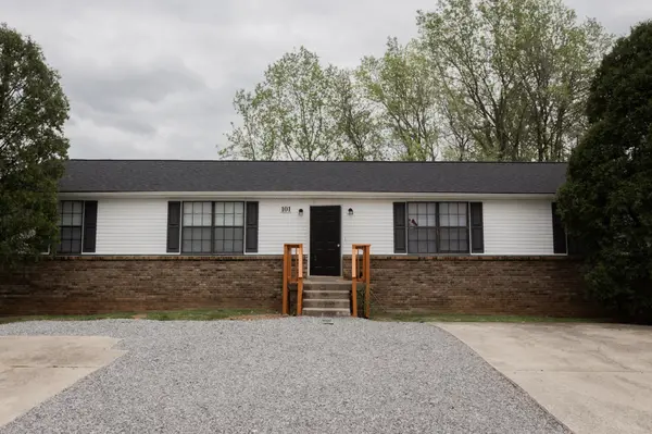 101 Bennett Dr #B, Clarksville, TN 37042
