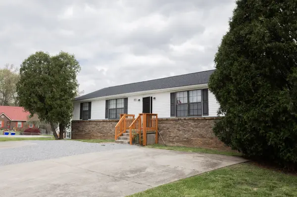 101 Bennett Dr #B, Clarksville, TN 37042