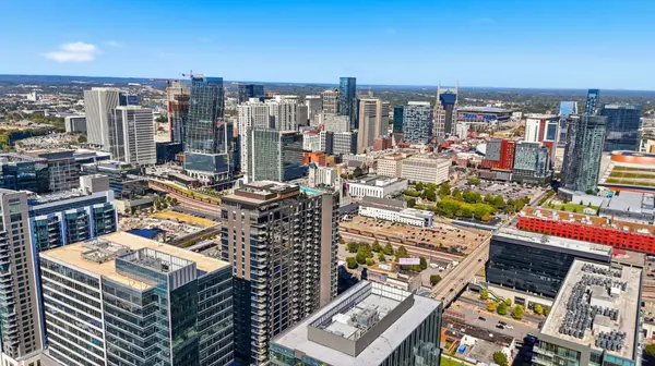 1212 Demonbreun St #705, Nashville, TN 37203
