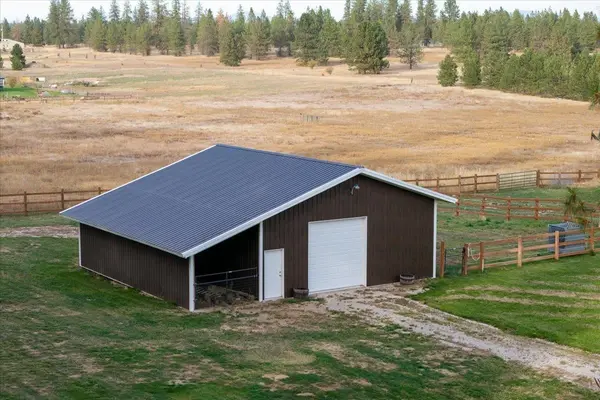 30520 N Cleveland Rd, Deer Park, WA 99006