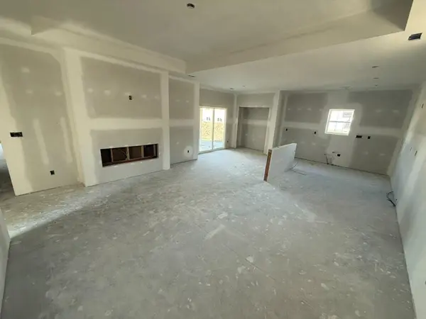 8968 E Joshua St, Bel Aire, KS 67226