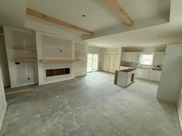 8986 E Joshua St, Bel Aire, KS 67226
