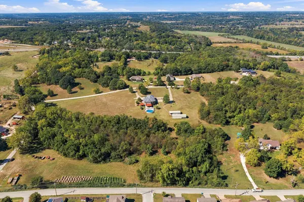 1218 Oak Hill RD, Ozark, MO 65721